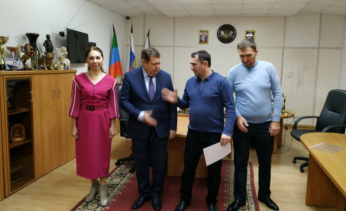 Вручен сертификат на жилье.....